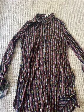 Long-Sleeve Vertical Stripe Button-Up Tunic Style Blouse in Burgundy Multi